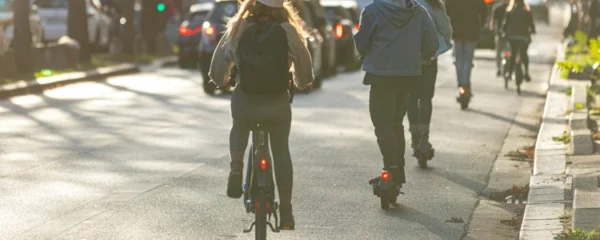 Rôle des vélos et trottinettes électriques